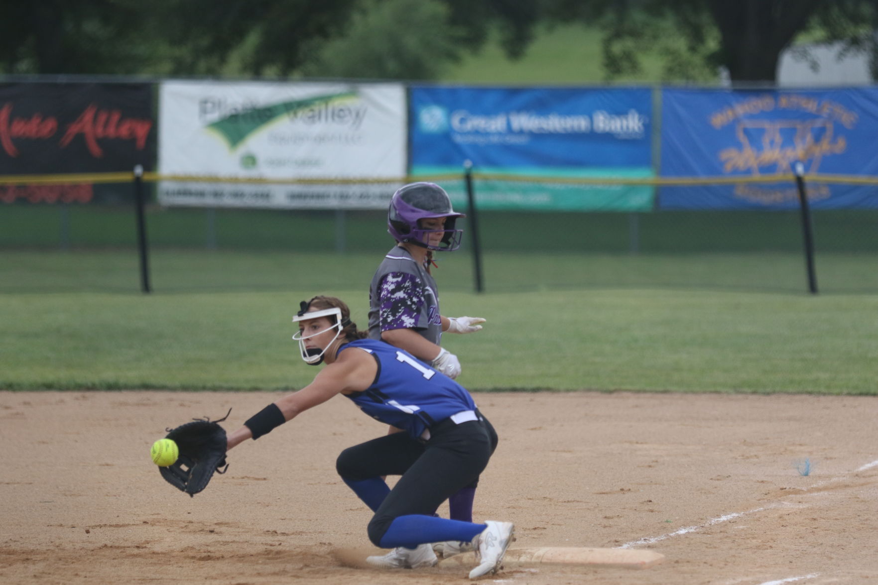 Softball (31).JPG